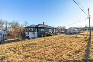 4043 Old Hwy 601, Dobson, NC 27017 - Photo 27