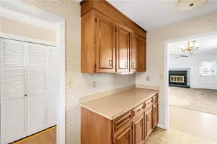 716 Meadowgreen Village Dr, Eden, NC 27288 - Photo 15