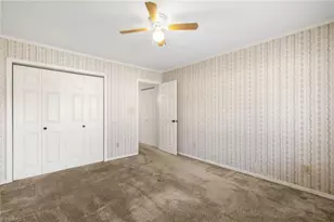 716 Meadowgreen Village Dr, Eden, NC 27288 - Photo 21