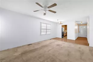 716 Meadowgreen Village Dr, Eden, NC 27288 - Photo 9