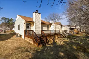 716 Meadowgreen Village Dr, Eden, NC 27288 - Photo 29