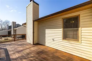 716 Meadowgreen Village Dr, Eden, NC 27288 - Photo 31