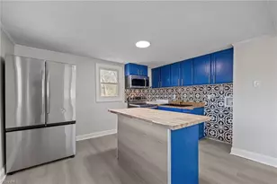 512 Glovinia St, Asheboro, NC 27203 - Photo 11