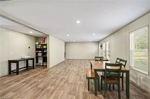 1385 Foxburrow Rd, Asheboro, NC 27205 - Photo 9