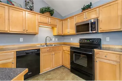 2220 Foxfire Lane, Burlington, NC 27217 - Photo 11