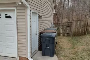 16 Bluestem Ct, Greensboro, NC 2405 - Photo 3