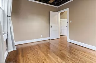 907 W Wendover Ave, Greensboro, NC 27408 - Photo 15