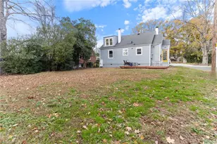 907 W Wendover Ave, Greensboro, NC 27408 - Photo 23