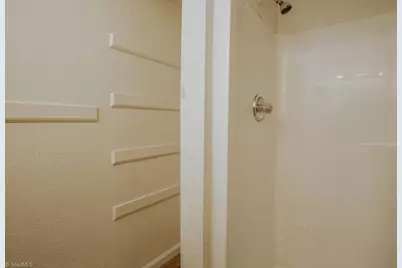 3917 Colony Square #B, Greensboro, NC 27407 - Photo 7