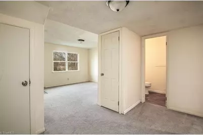 3917 Colony Square #B, Greensboro, NC 27407 - Photo 5