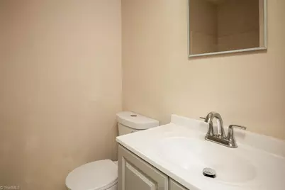 3917 Colony Square #B, Greensboro, NC 27407 - Photo 13