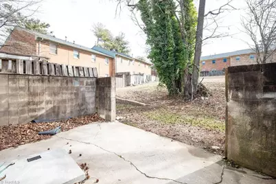 3917 Colony Square #B, Greensboro, NC 27407 - Photo 15