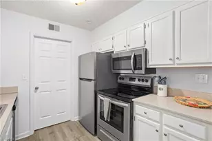 2260 Sunderland Rd, Winston-Salem, NC 27103 - Photo 11