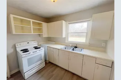 1583 Lovett Street, Greensboro, NC 27403 - Photo 9