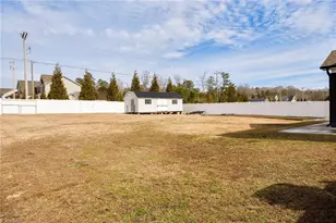 109 Phoenix Ct, Lexington, NC 27295 - Photo 9