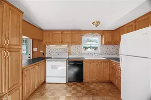 3859 Volunteer Rd, Pinnacle, NC 27043 - Photo 13