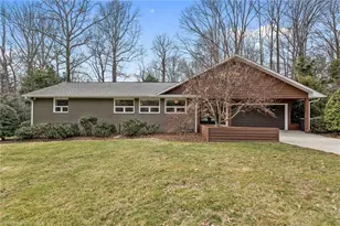 905 Forest Hill Dr, Greensboro, NC 27410 - Photo 3