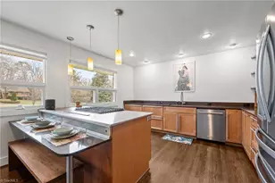 905 Forest Hill Dr, Greensboro, NC 27410 - Photo 9