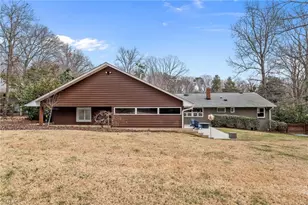 905 Forest Hill Dr, Greensboro, NC 27410 - Photo 37