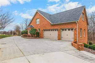 7356 Belmont Dr, Trinity, NC 27370 - Photo 5