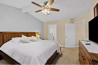 5116 Autumncrest Drive, Greensboro, NC 27407 - Photo 21