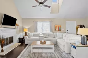 5116 Autumncrest Dr, Greensboro, NC 27407 - Photo 7