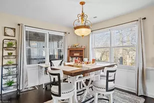 5116 Autumncrest Dr, Greensboro, NC 27407 - Photo 17