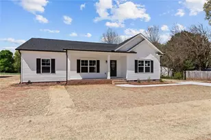 112 Vogler Dr, Winston-Salem, NC 27107 - Photo 3