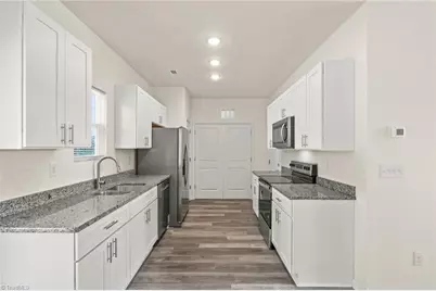 507 E Grimes Avenue, High Point, NC 27260 - Photo 9