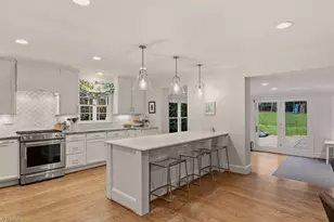 925 Oaklawn Ave, Winston-Salem, NC 27104 - Photo 9