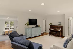 925 Oaklawn Ave, Winston-Salem, NC 27104 - Photo 13