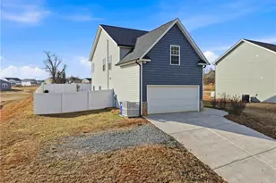 2486 Griffith Rd, Winston-Salem, NC 27103 - Photo 39