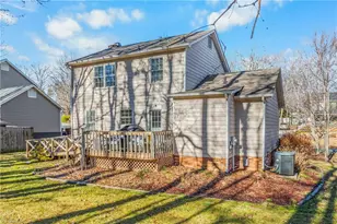 1114 Hickory Trace Dr, Greensboro, NC 27407 - Photo 17