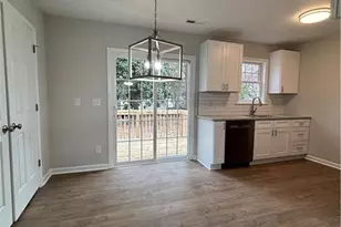 2110 Colson St, Greensboro, NC 27401 - Photo 5