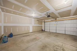 6884 Keeneland Dr, Whitsett, NC 27377 - Photo 31