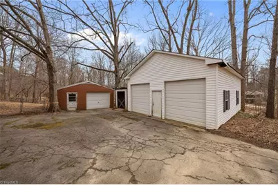 2307 Joy Drive, Jamestown, NC 27282 - Photo 29