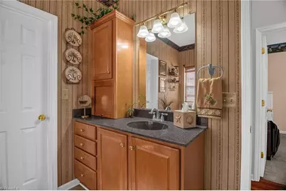 157 Calvin Street, High Point, NC 27262 - Photo 19