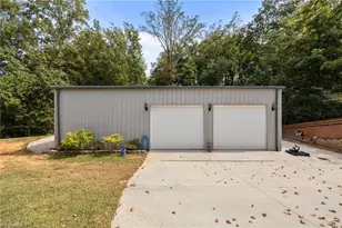 2604 Northstream Ct, Haw River, NC 27258 - Photo 47