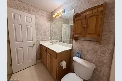 4 Satterfield Place, Greensboro, NC 27410 - Photo 19