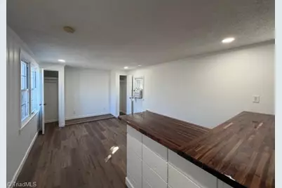 1201 Highland Avenue #B, Greensboro, NC 27403 - Photo 7