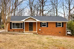 2936 Isaacs Pl, Greensboro, NC 27408 - Photo 3