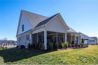 319 Pipers Ridge West W, Winston-Salem, NC 27127 - Photo 47