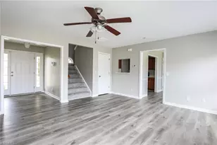 1506 Hamilton Hills Dr, Greensboro, NC 27406 - Photo 3