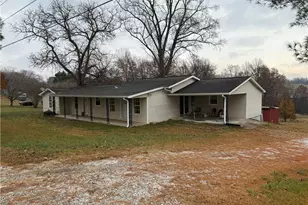 2115 Ararat Rd, Ararat, NC 27007 - Photo 7