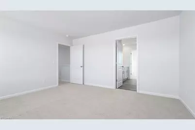 1532 Hamilton Hills Drive, Greensboro, NC 27406 - Photo 21