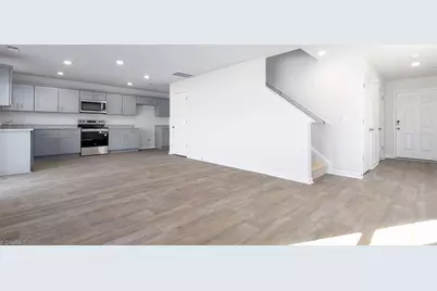 1532 Hamilton Hills Drive, Greensboro, NC 27406 - Photo 3