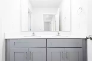 1532 Hamilton Hills Dr, Greensboro, NC 27406 - Photo 13