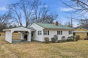 308 Walter Chambers St, Eden, NC 27288 - Photo 3