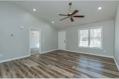 180 Foxcroft Drive, Lexington, NC 27292 - Photo 11