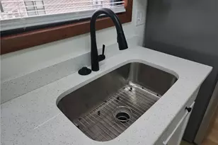 1901 Stonewood Dr, Winston-Salem, NC 27103 - Photo 9